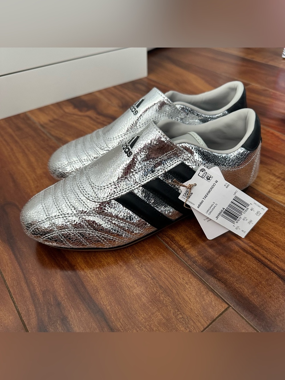 NWT Adidas Taekwondo Silver Metallic W (8)